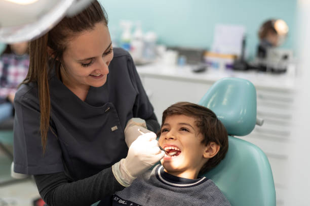 Best Emergency Dental Extractions in Mccom, OH
